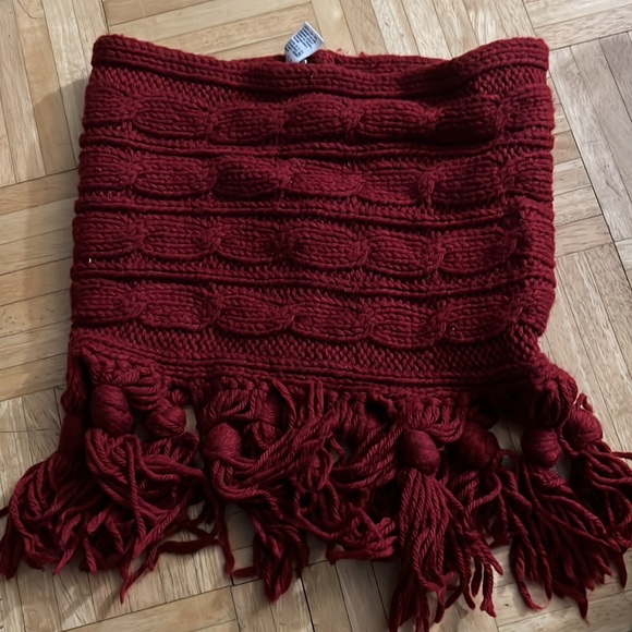 Abercrombie Scarf - Picture 2 of 3
